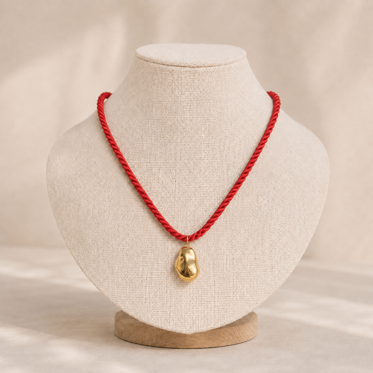 Collier goutte or